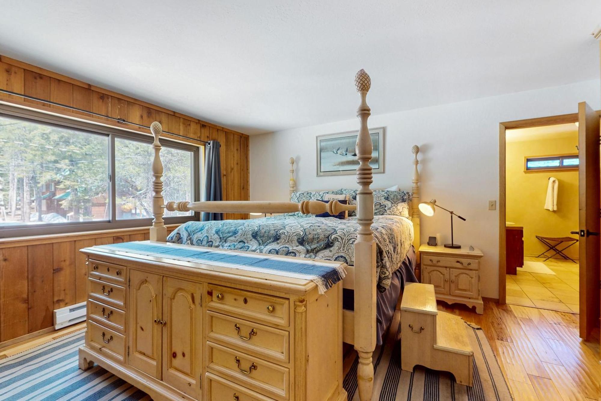 Tastefully-Updated, Classic Tahoe Family Home Truckee Exterior foto