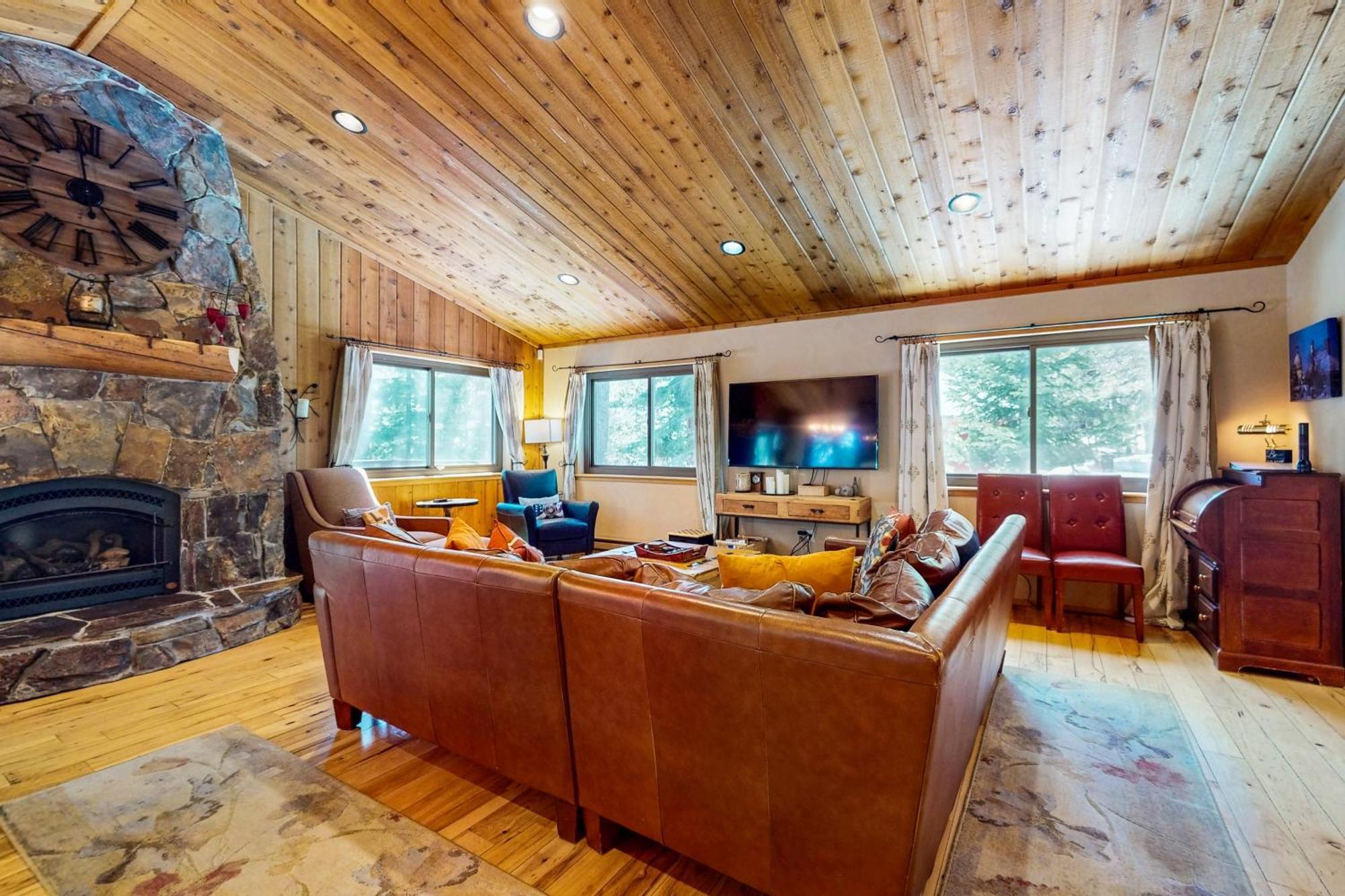 Tastefully-Updated, Classic Tahoe Family Home Truckee Exterior foto
